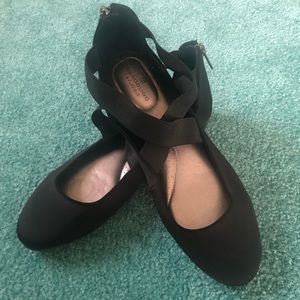 Bandolino Black Ballet Flats! 🖤
